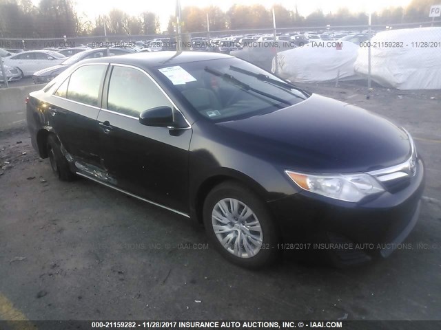 4T1BF1FK6CU513705 - 2012 TOYOTA CAMRY SE/LE/XLE 黑色 照片 1
