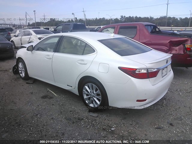 JTHBW1GGXE2047952 - 2014 LEXUS ES 300H WHITE photo 3