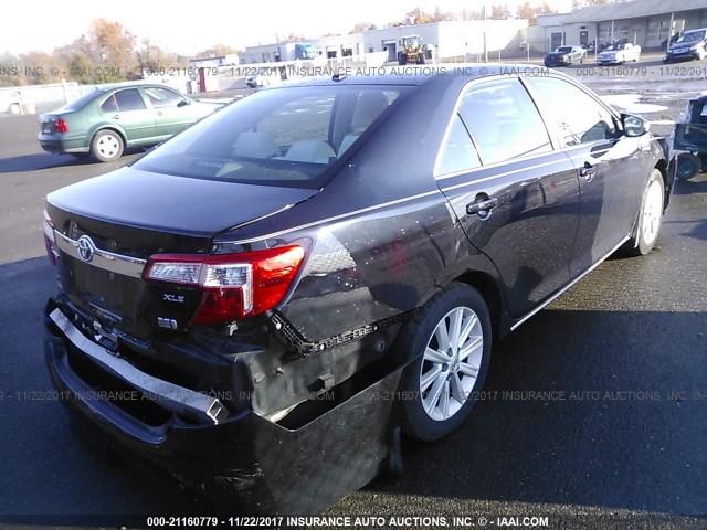 4T1BD1FK5DU095225 - 2013 TOYOTA CAMRY HYBRID/LE/XLE BLACK photo 4