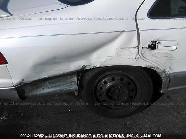 JT2BG22K410578191 - 2001 TOYOTA CAMRY CE/LE/XLE 白色 照片 6