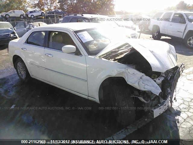 2C3KA53G48H258948 - 2008 CHRYSLER 300 TOURING WHITE photo 1