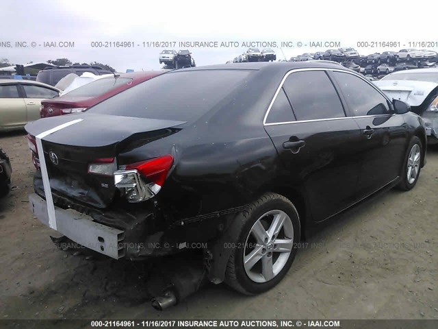 4T1BF1FK4EU322349 - 2014 TOYOTA CAMRY L/SE/LE/XLE 黑色 照片 4