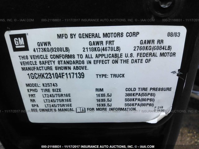 1GCHK23104F117139 - 2004 CHEVROLET SILVERADO K2500 HEAVY DUTY GRAY photo 9