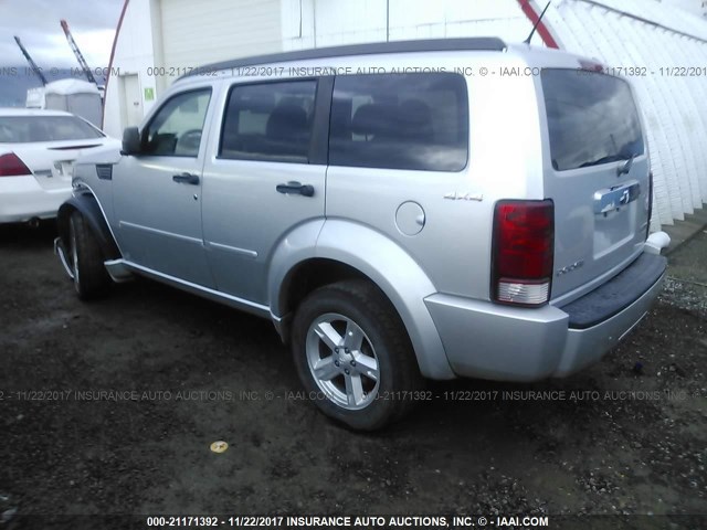 1D4PU5GK1BW544372 - 2011 DODGE NITRO SXT SILVER photo 3