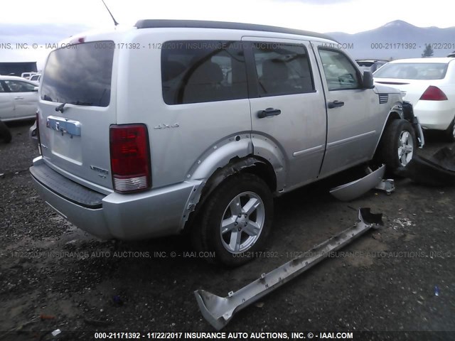 1D4PU5GK1BW544372 - 2011 DODGE NITRO SXT SILVER photo 4