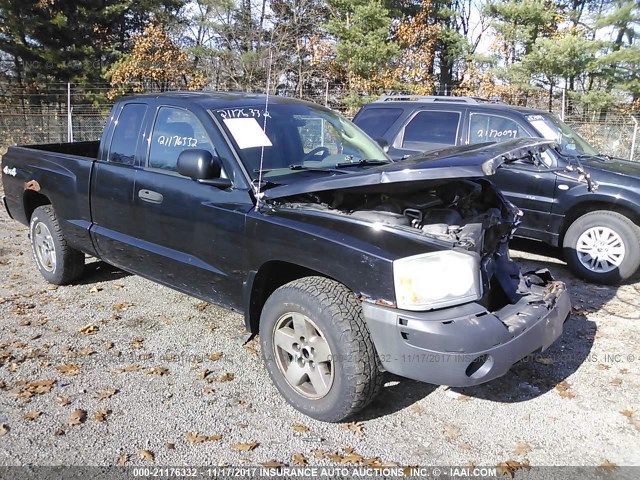 1D7HW42K35S219561 - 2005 DODGE DAKOTA SLT BLACK photo 1