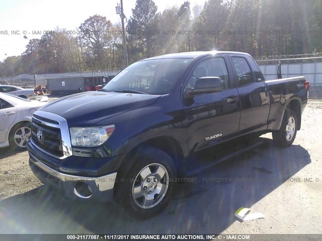 5TFRM5F15BX033871 - 2011 TOYOTA TUNDRA DOUBLE CAB SR5 BLUE photo 2