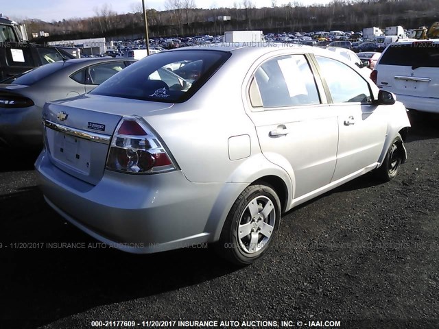 KL1TD56E09B334328 - 2009 CHEVROLET AVEO LS/LT 银色 照片 4