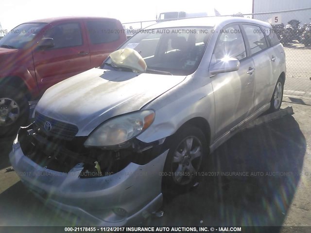 2T1KR32E76C623929 - 2006 TOYOTA COROLLA MATRIX XR GRAY photo 2