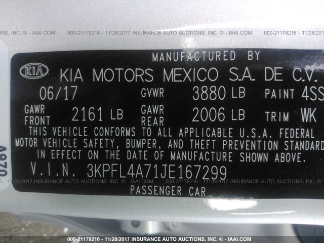 3KPFL4A71JE167299 - 2018 KIA FORTE LX/S SILVER photo 9