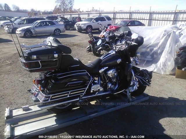 1HD1FCW104Y615738 - 2004 HARLEY-DAVIDSON FLHTCUI BLACK photo 4
