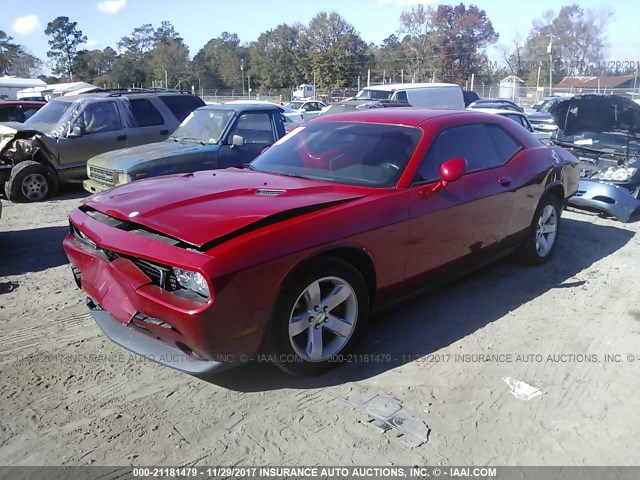 2C3CDYAGXCH107282 - 2012 DODGE CHALLENGER SXT RED photo 2