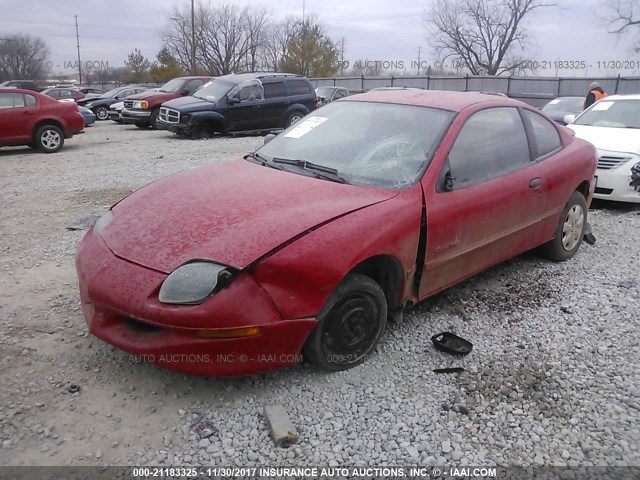 1G2JB124XT7565876 - 1996 PONTIAC SUNFIRE SE RED photo 2