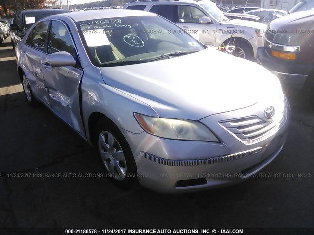 4T1BE46K07U018491 - 2007 TOYOTA CAMRY NEW GENERAT CE/LE/XLE/SE SILVER photo 1