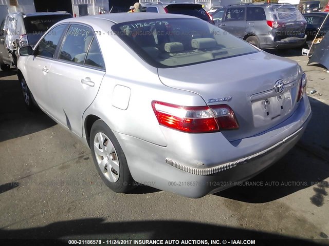 4T1BE46K07U018491 - 2007 TOYOTA CAMRY NEW GENERAT CE/LE/XLE/SE SILVER photo 3