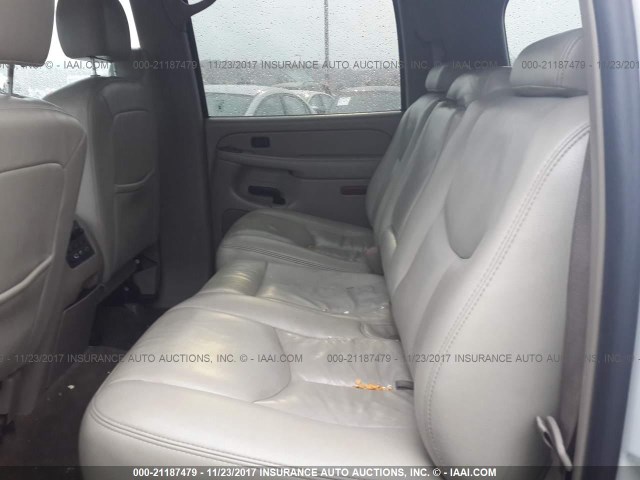 3GKFK16Z25G293987 - 2005 GMC YUKON XL K1500 WHITE photo 8