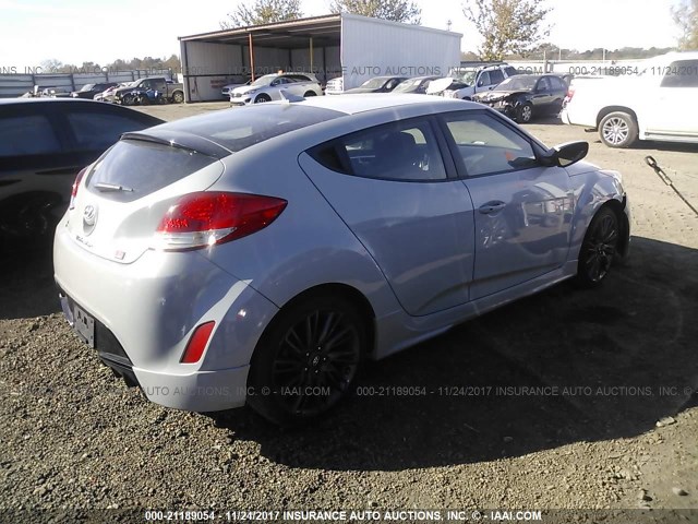 KMHTC6AD6DU125667 - 2013 HYUNDAI VELOSTER SILVER photo 4