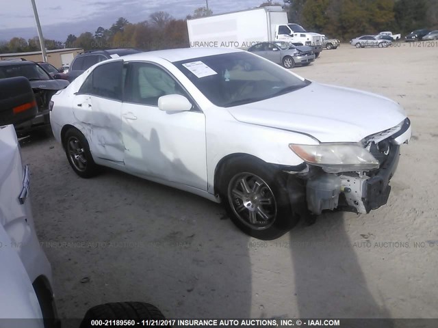 4T1BE46K47U562945 - 2007 TOYOTA CAMRY NEW GENERAT CE/LE/XLE/SE WHITE photo 1