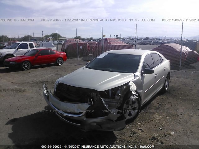 1G11B5SL0FF136324 - 2015 CHEVROLET MALIBU LS ვერცხლისფერი ფოტო 2