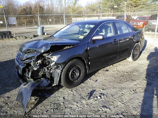 4T1BF3EK9BU702280 - 2011 TOYOTA CAMRY SE/LE/XLE 灰色 照片 2