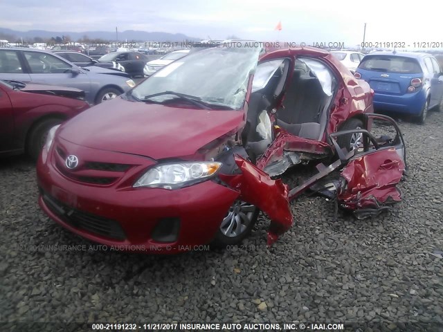 2T1BU4EE9CC761595 - 2012 TOYOTA COROLLA S/LE RED photo 2