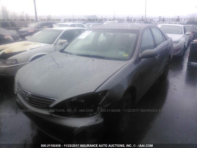4T1BE32K36U666664 - 2006 TOYOTA CAMRY LE/XLE/SE GRAY photo 2
