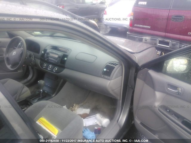 4T1BE32K36U666664 - 2006 TOYOTA CAMRY LE/XLE/SE GRAY photo 5