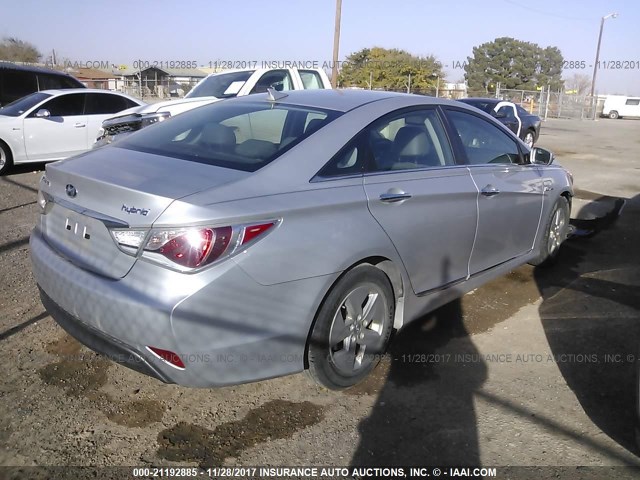 KMHEC4A46CA033097 - 2012 HYUNDAI SONATA HYBRID SILVER photo 4