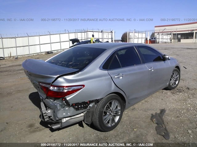 4T1BF1FK8FU494109 - 2015 TOYOTA CAMRY LE/XLE/SE/XSE 银色 照片 4