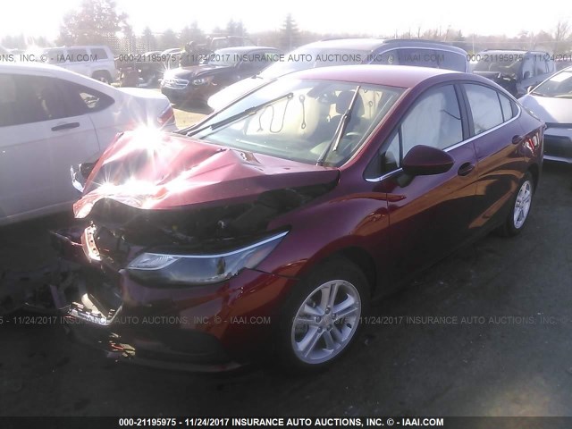 1G1BE5SM1H7147124 - 2017 CHEVROLET CRUZE LT RED photo 2