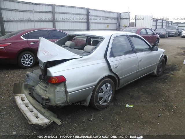 JT2BG22K210562491 - 2001 TOYOTA CAMRY CE/LE/XLE 银色 照片 4