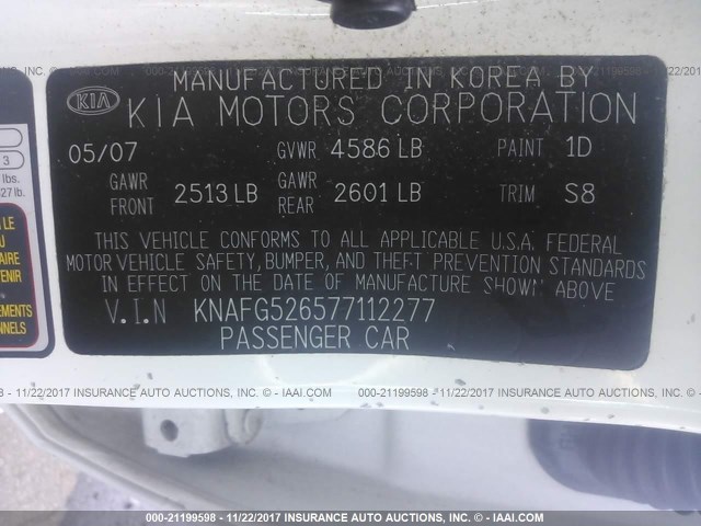 KNAFG526577112277 - 2007 KIA RONDO LX/EX WHITE photo 9