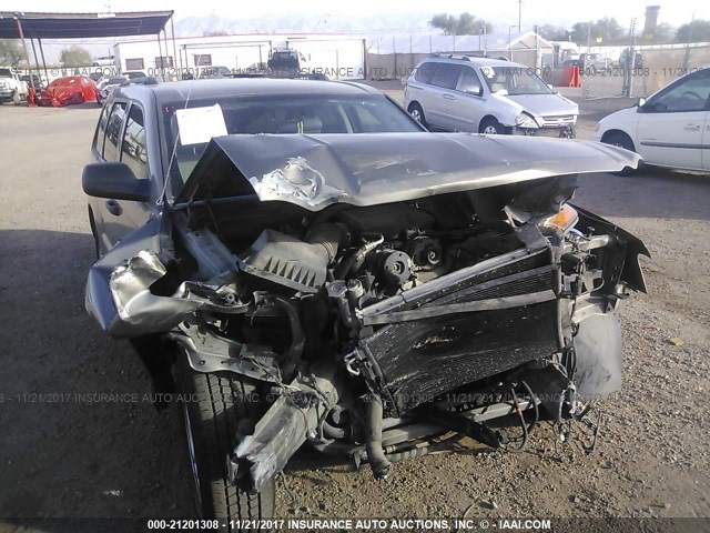 1J4GS48K75C564315 - 2005 JEEP GRAND CHEROKEE LAREDO/COLUMBIA/FREEDOM SILVER photo 6