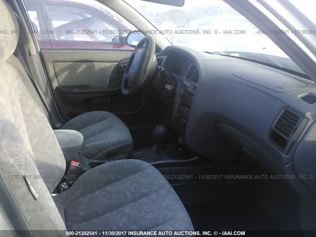 KMHDN45DX3U476125 - 2003 HYUNDAI ELANTRA GLS/GT GRAY photo 5