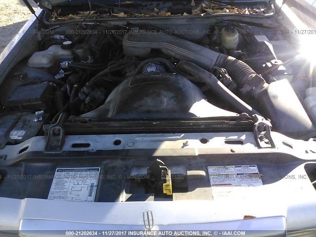 1LNLM81W7RY621250 - 1994 LINCOLN TOWN CAR EXECUTIVE Серебристый фото 10