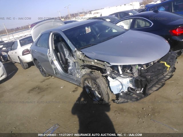 4T1BF1FK0FU084193 - 2015 TOYOTA CAMRY LE/XLE/SE/XSE SILVER photo 1