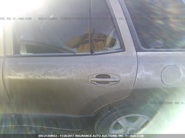 KM8SC73D33U408721 - 2003 HYUNDAI SANTA FE GLS/LX GOLD photo 8