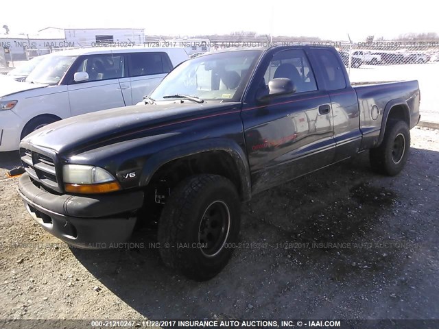 1B7GG22XXXS295882 - 1999 DODGE DAKOTA BLACK photo 2