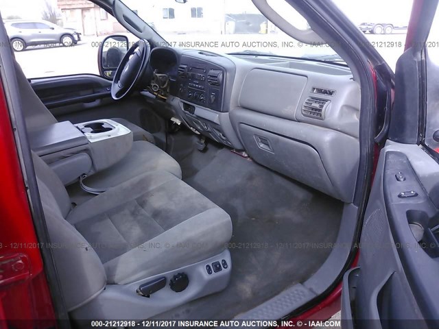 1FTSW21P17EB17615 - 2007 FORD F250 SUPER DUTY RED photo 5