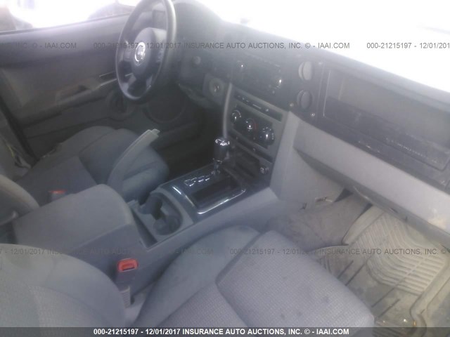 1J8HG48K17C577682 - 2007 JEEP COMMANDER BLUE photo 5