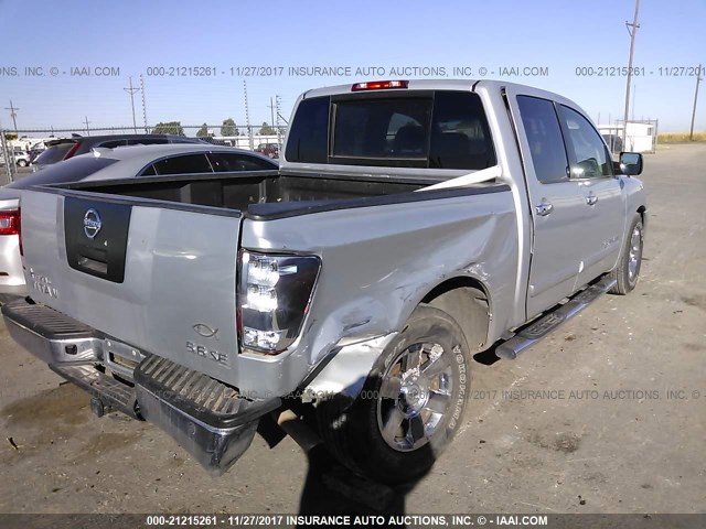 1N6BA07A87N221750 - 2007 NISSAN TITAN XE/SE/LE SILVER photo 4