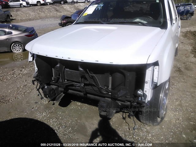 3GTP1VE03BG209099 - 2011 GMC SIERRA C1500 SLE WHITE photo 6