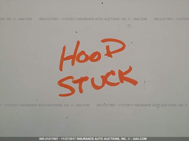 KL1TJ62654B215180 - 2004 CHEVROLET AVEO LS WHITE photo 10