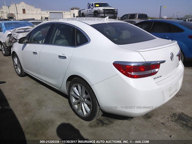 1G4PP5SK0C4223153 - 2012 BUICK VERANO WHITE photo 3