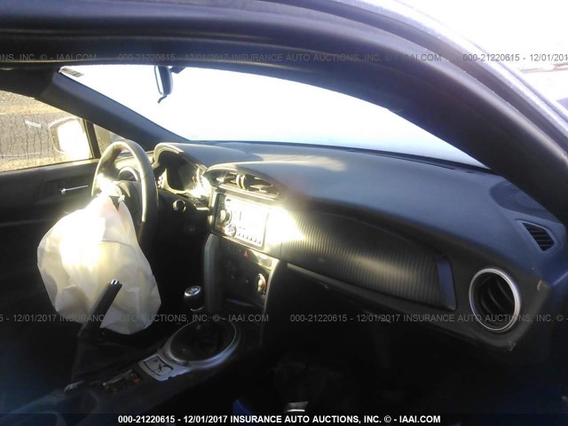 JF1ZNAA19D1721249 - 2013 TOYOTA SCION FR-S ლურჯი ფოტო 5