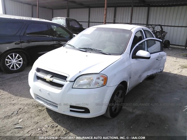 KL1TD56E99B400603 - 2009 CHEVROLET AVEO LS/LT WHITE photo 2