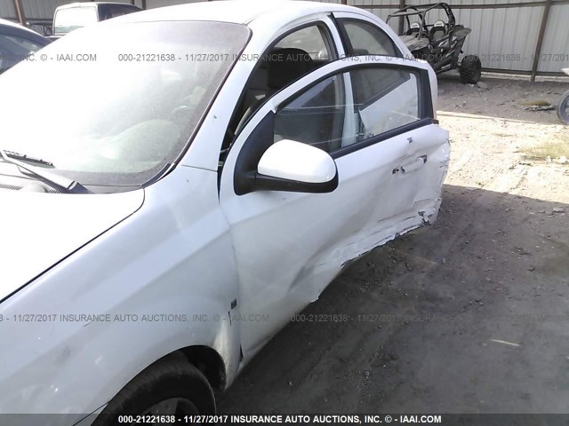 KL1TD56E99B400603 - 2009 CHEVROLET AVEO LS/LT WHITE photo 6