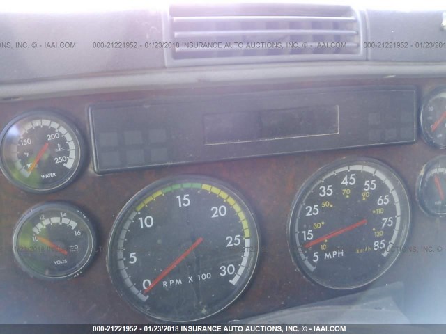 1FUYSSEBXWL804762 - 1998 FREIGHTLINER CENTURY CLASSIC FLC120 PURPLE photo 6