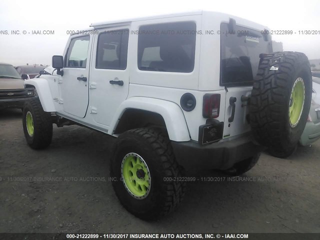 1C4BJWDG2HL727666 - 2017 JEEP WRANGLER UNLIMITE SPORT WHITE photo 3