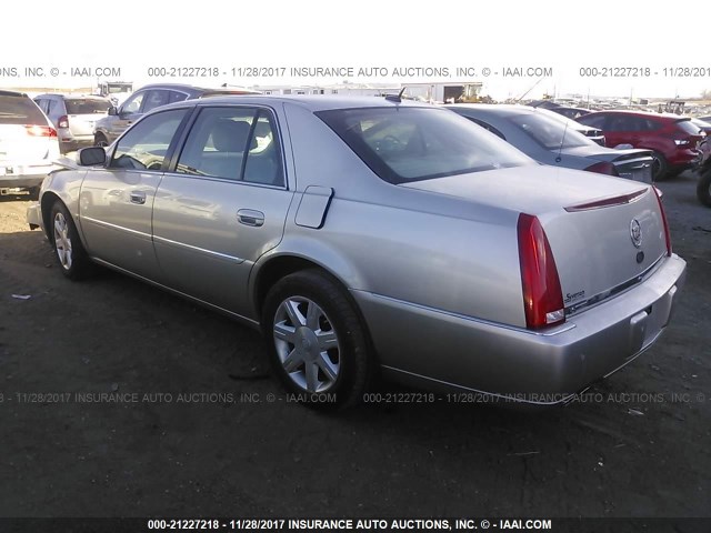 1G6KD57Y27U102671 - 2007 CADILLAC DTS SILVER photo 3